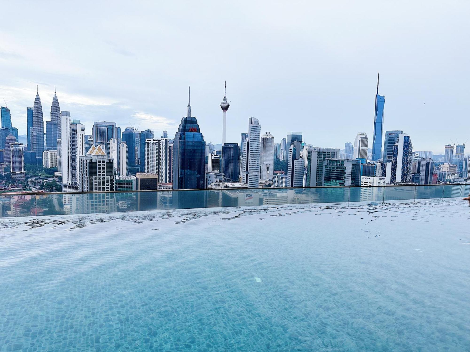 Modern Bauhaus Studio At Regalia Klcc Infinity Pool Kuala Lumpur Eksteriør bilde